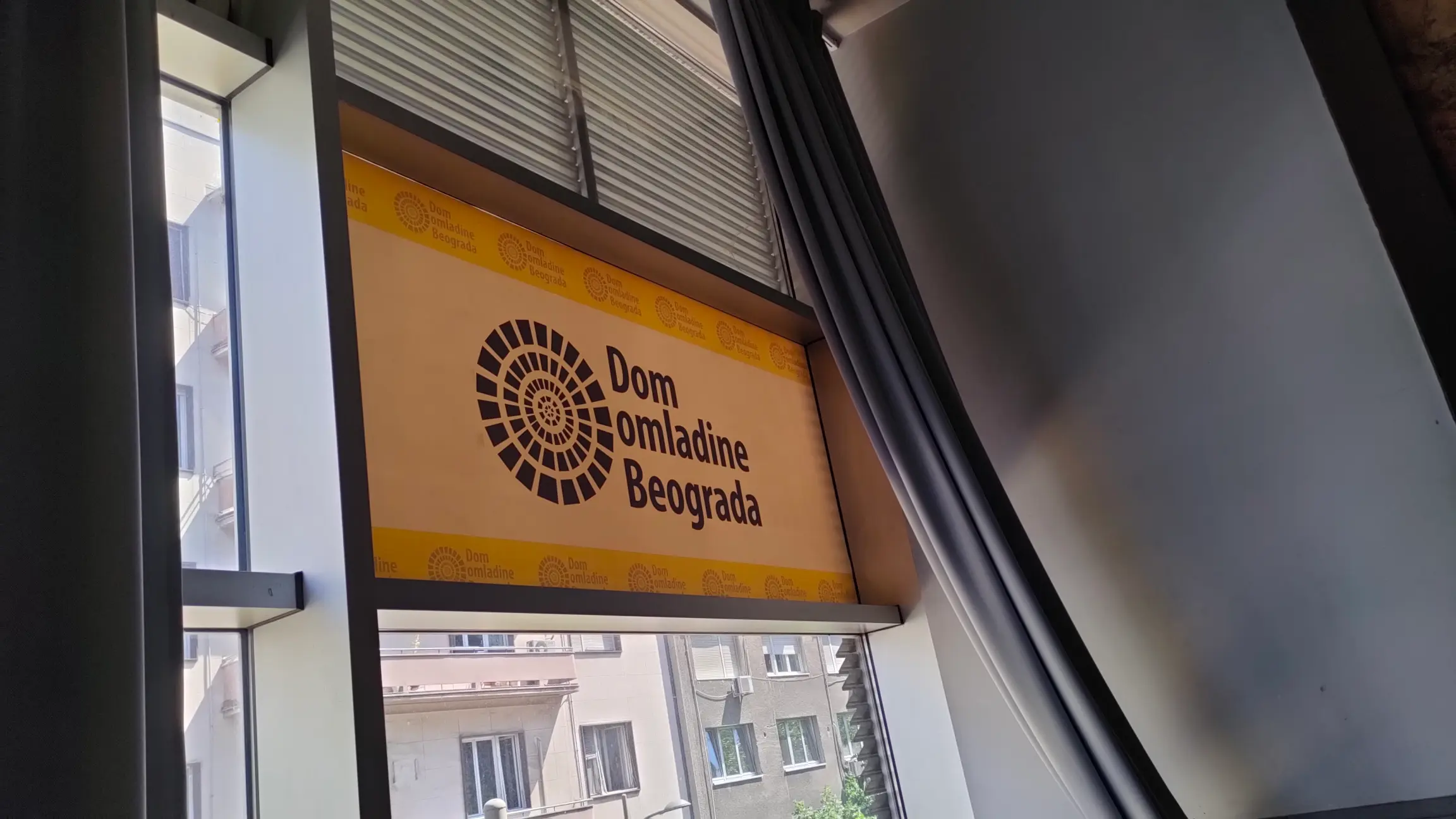 Folije za staklo Dom omladine Beograda